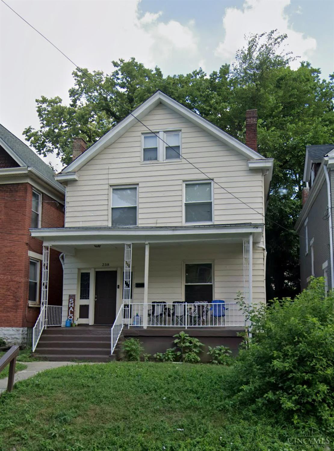 238 Helen Street — photo