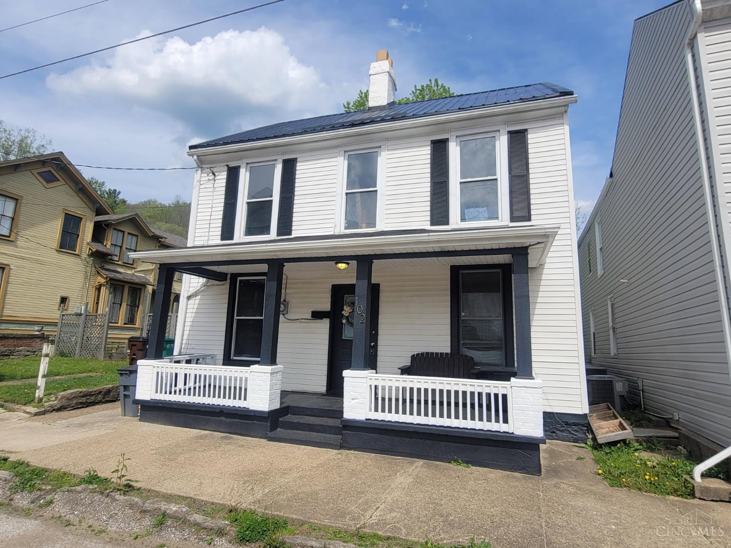 102 N Third Street — photo