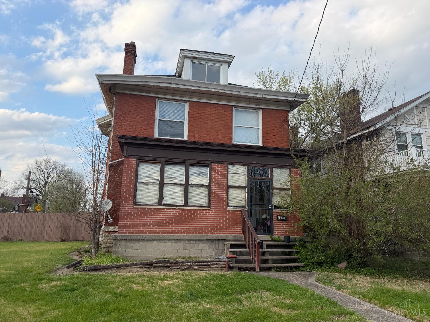 1824 W North Bend Road — photo