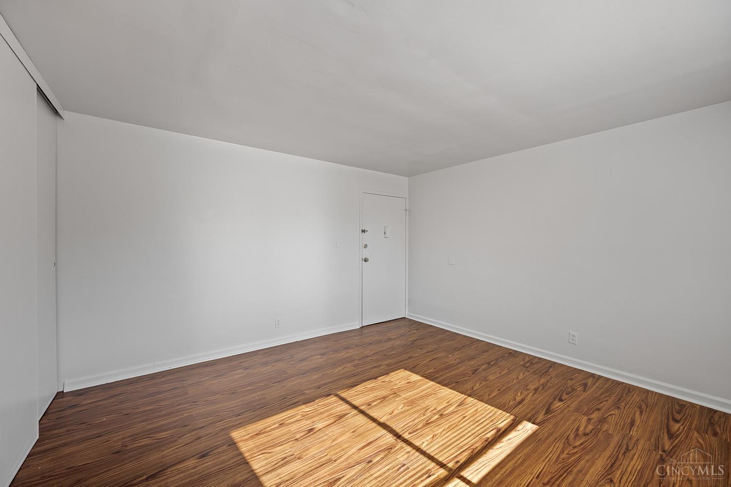 1522 Cedar Avenue, Cincinnati, OH 45224 — photo 3