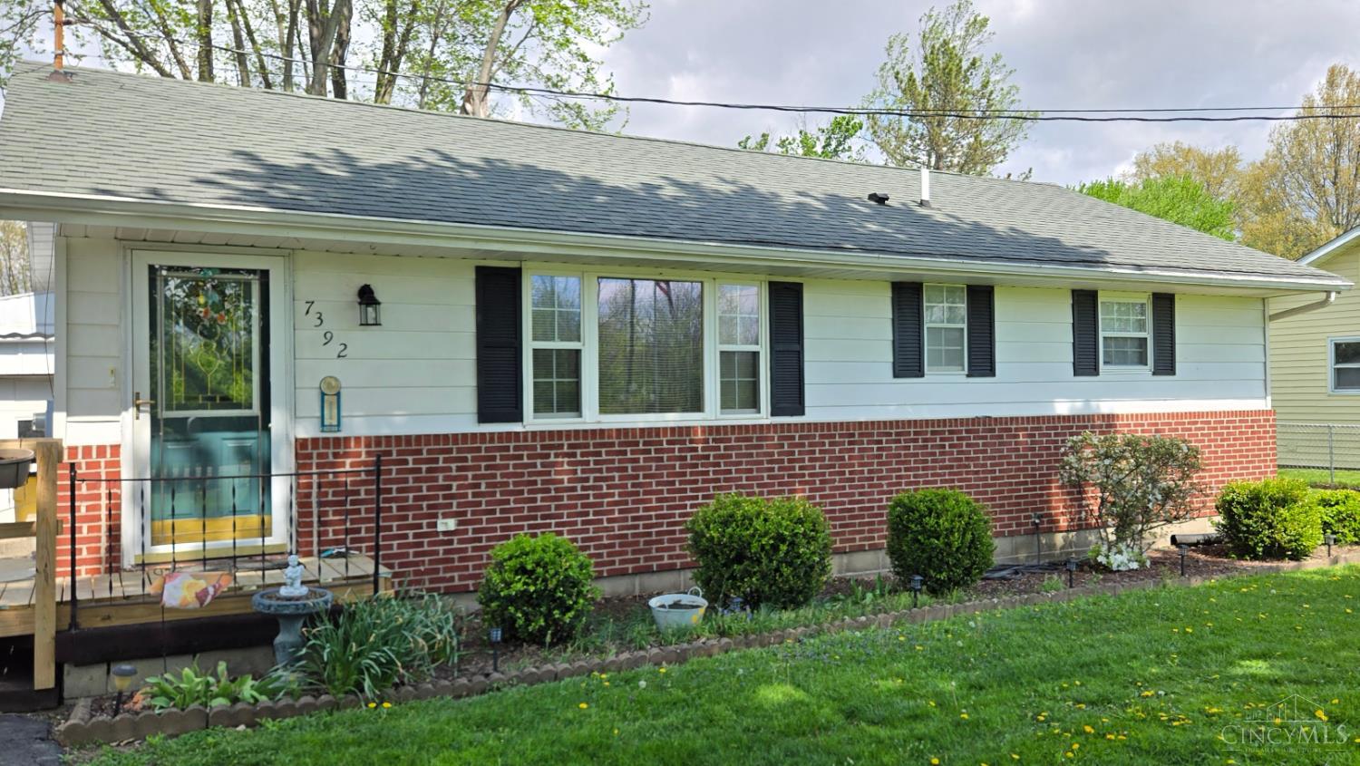 7392 Fairground Road — photo