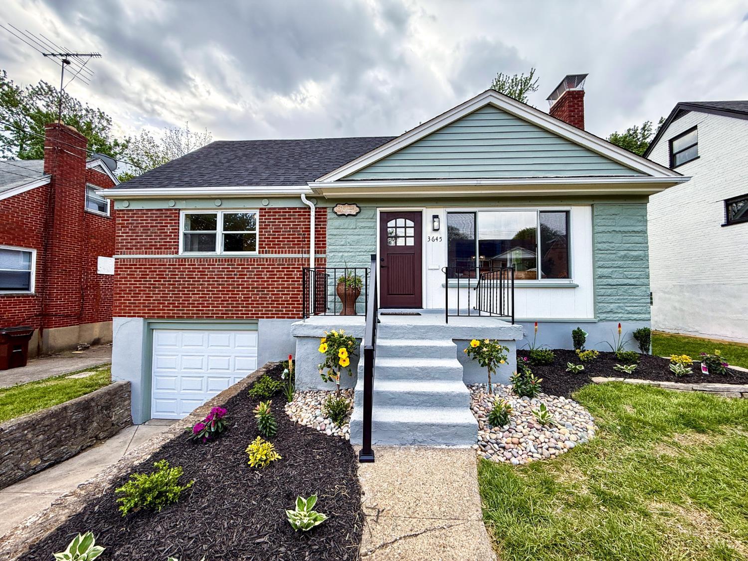 3645 Edgebrook Drive — photo
