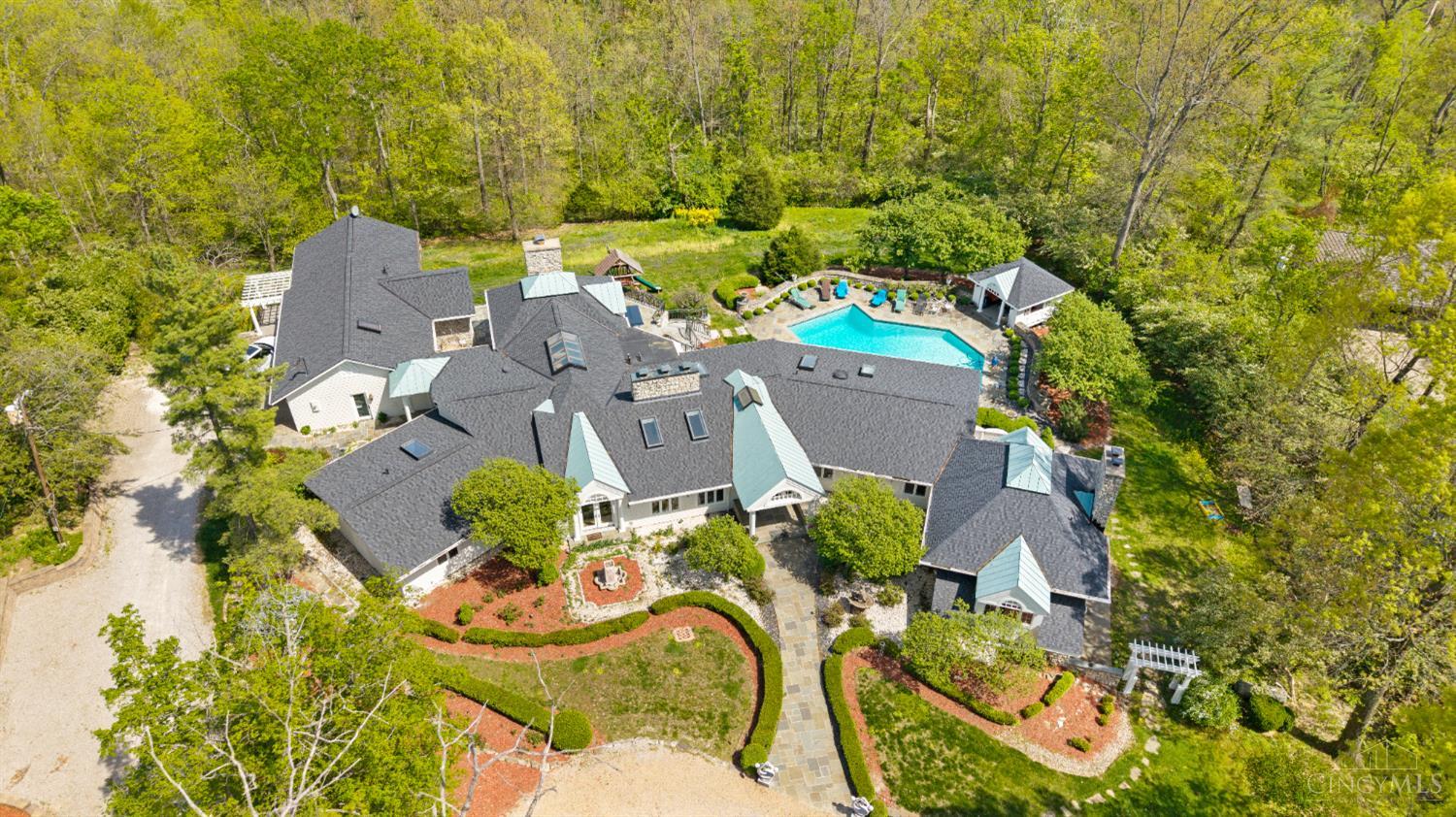 6220 Hawk Ridge Lane — photo