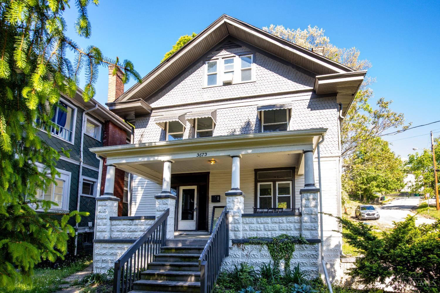 3673 Vine Street — photo
