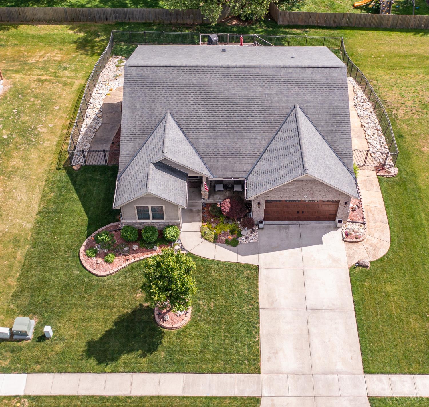 1331 Peregrine Way — photo