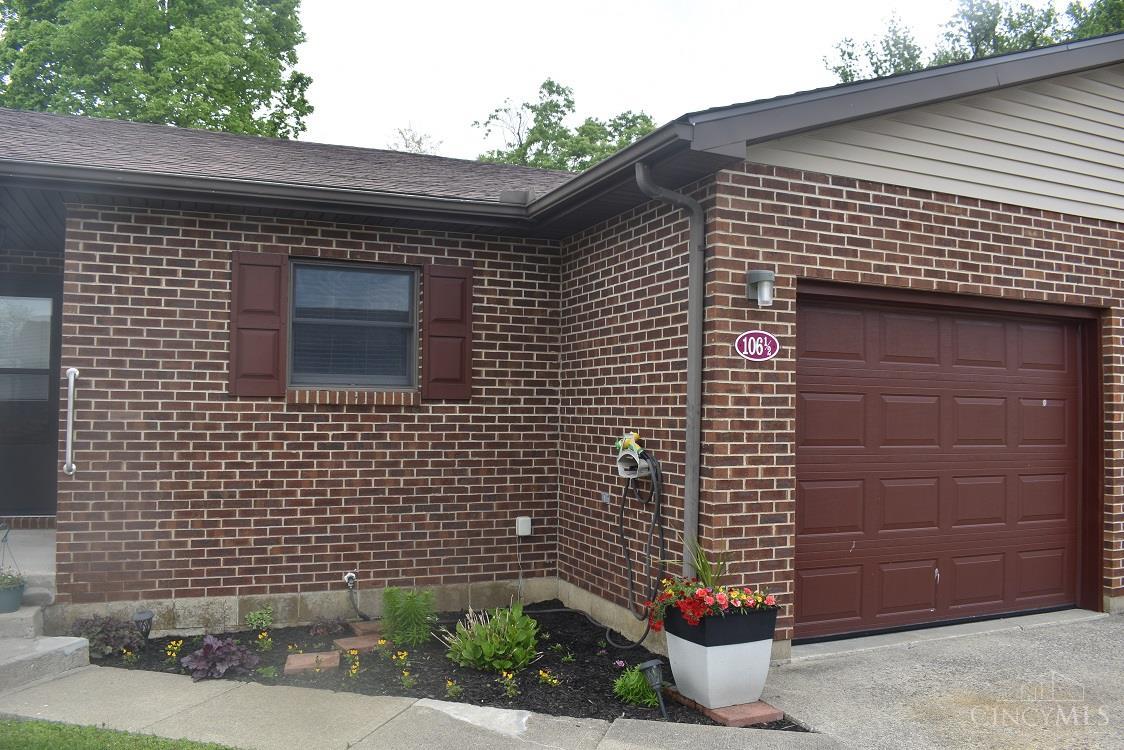 1/2 Springlake Avenue — photo