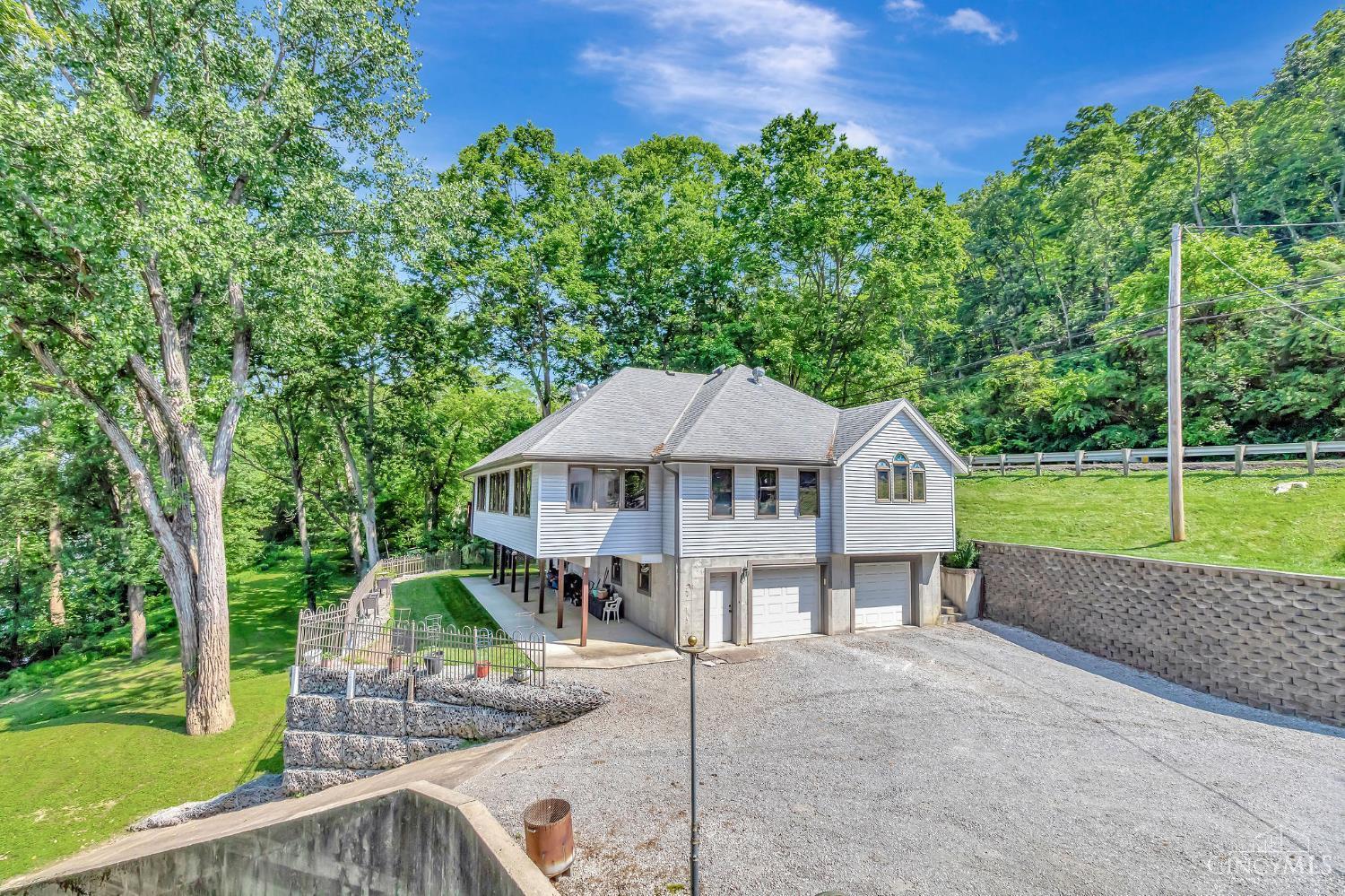 1502 US 52 — photo