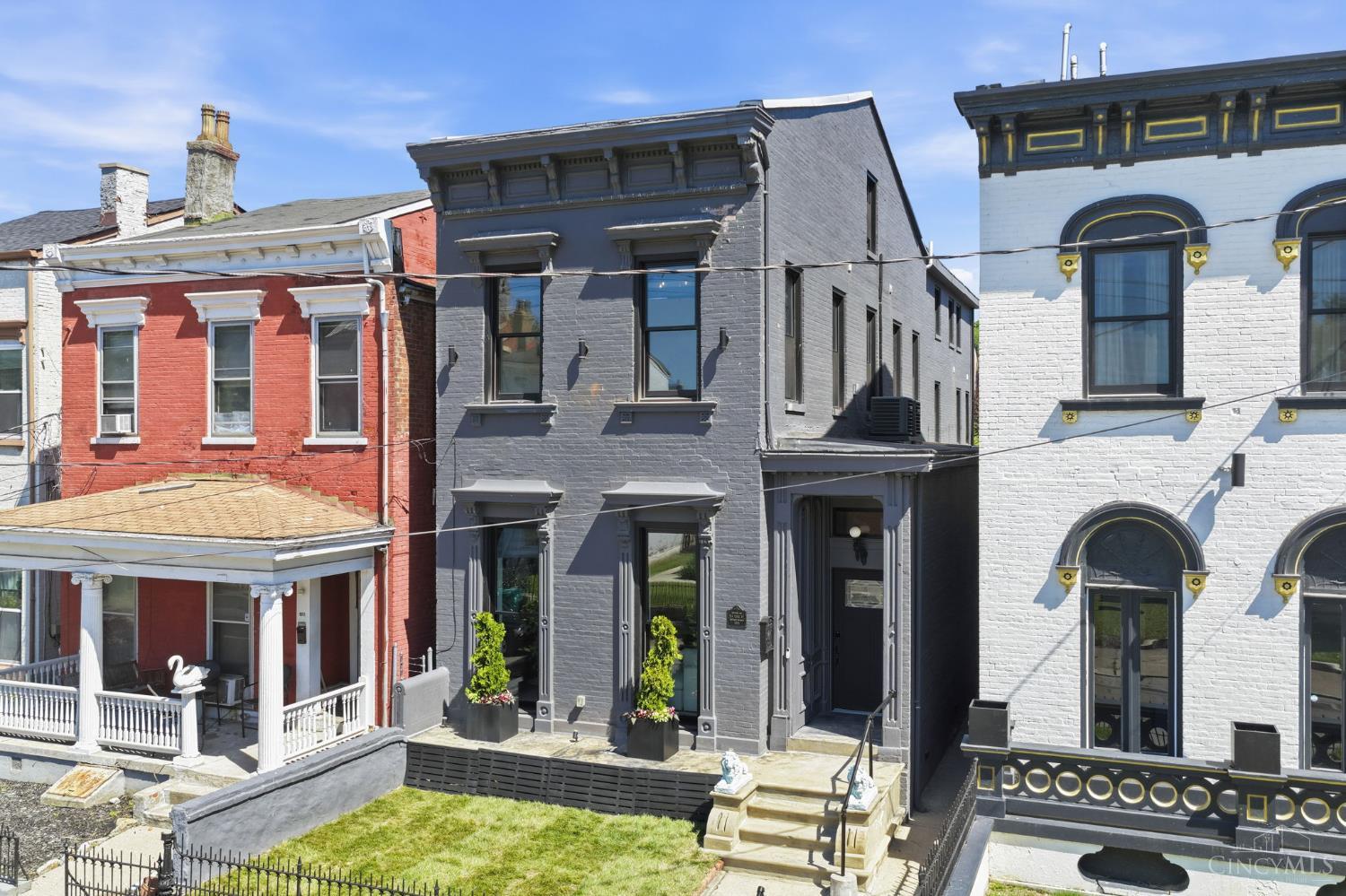 918 York Street — photo