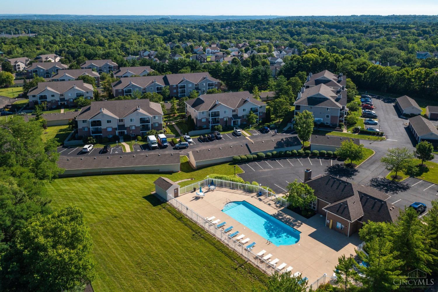 12181 Regency Run Court — photo