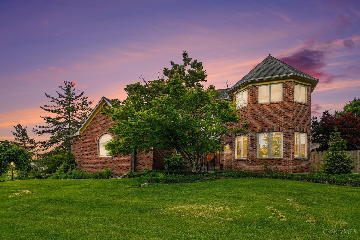 5912 Bridgeview Court — photo