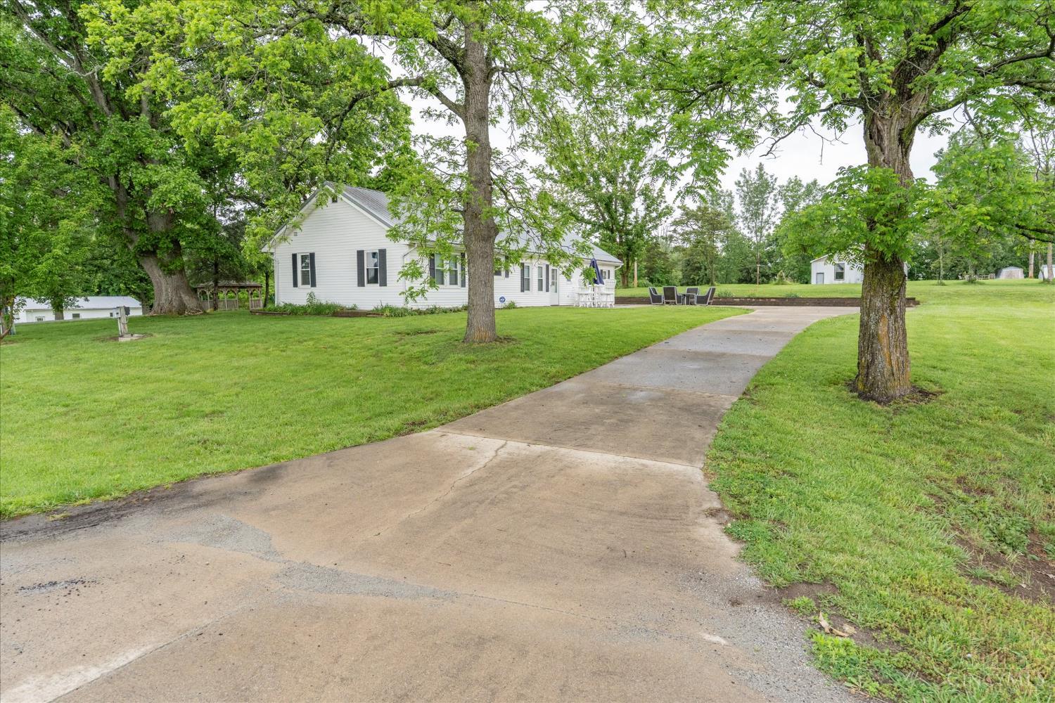 10529 North Shore Road — photo