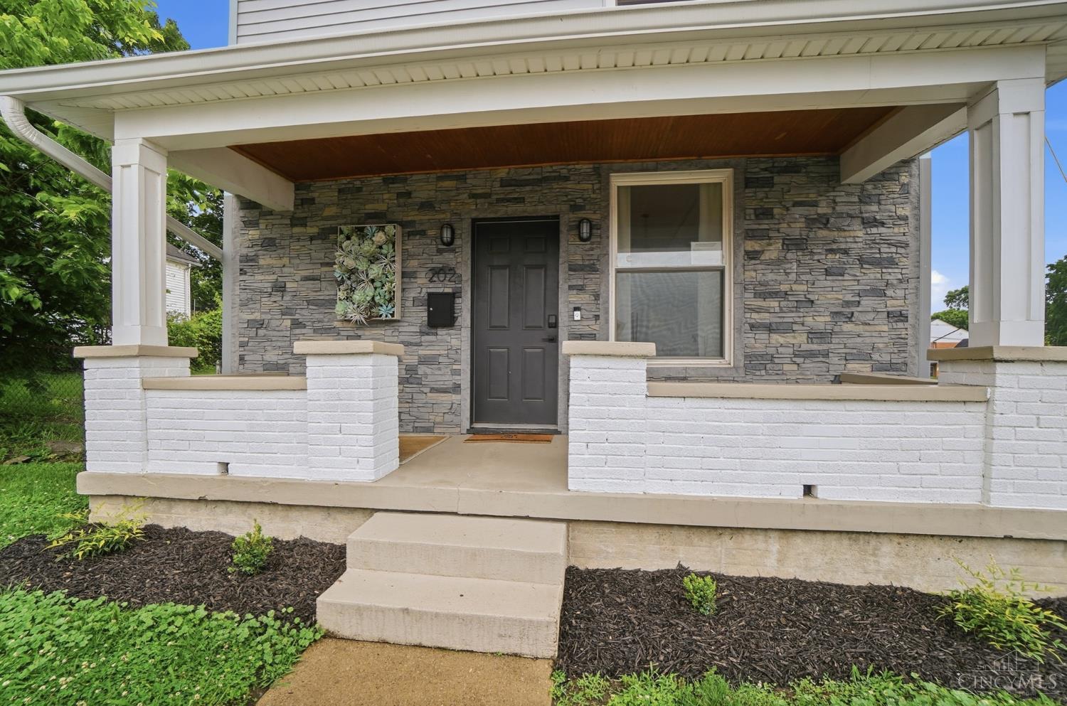 202 Warwick Avenue, Hamilton, OH 45013 — photo 2