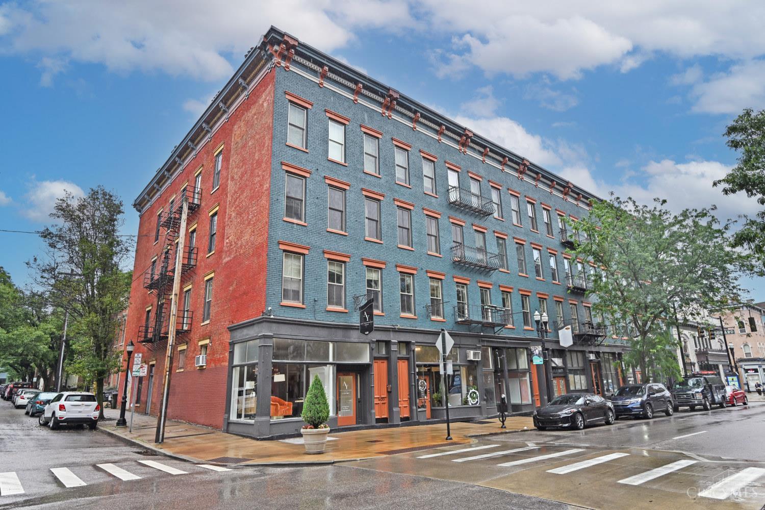 1410 Main Street — photo