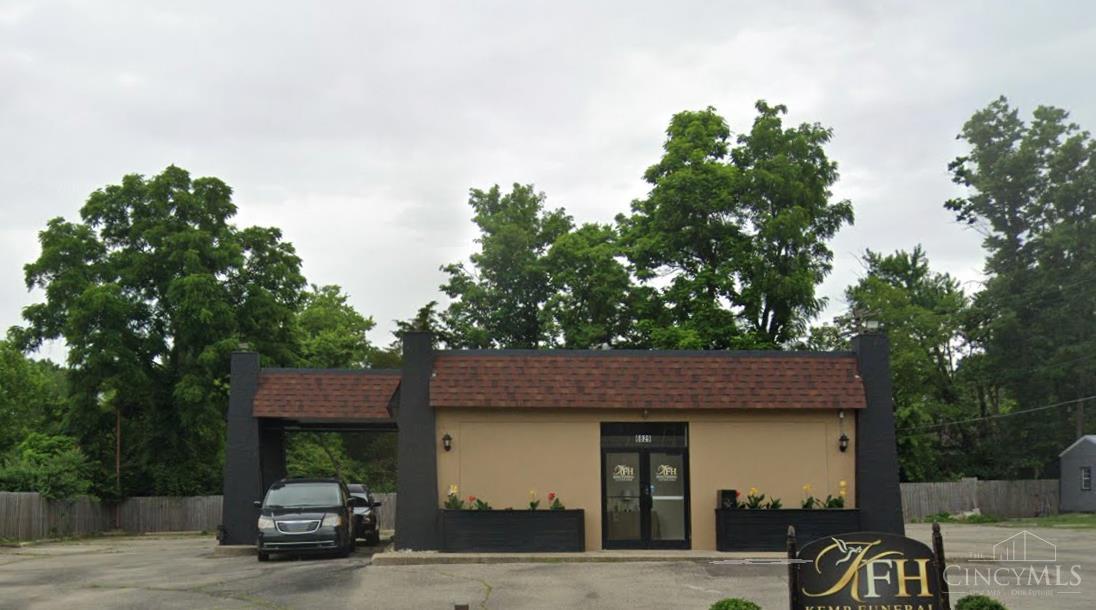 6829 Montgomery Road — photo