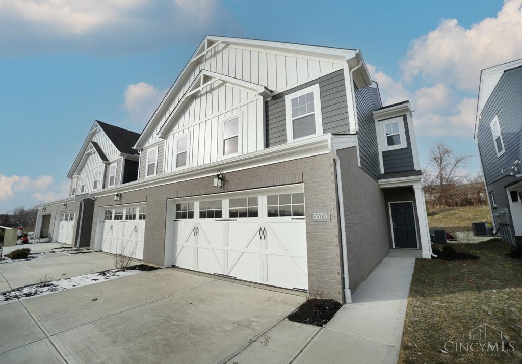 5570 Boulder Court — photo