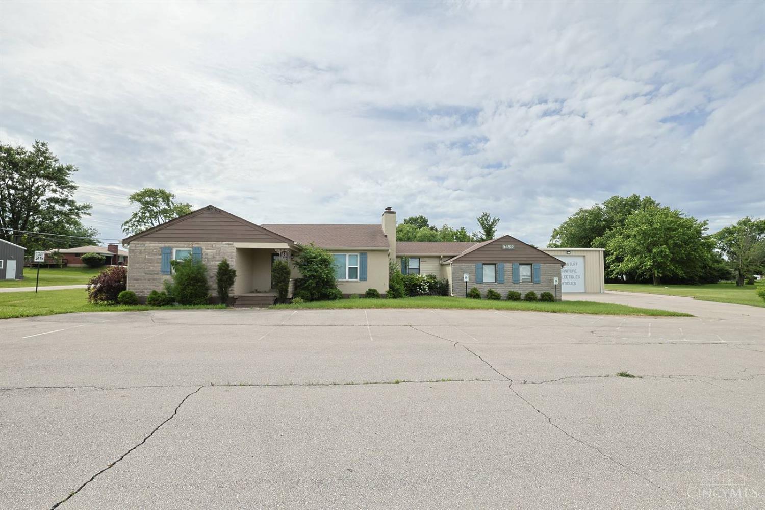 9452 Cincinnati Columbus Road — photo