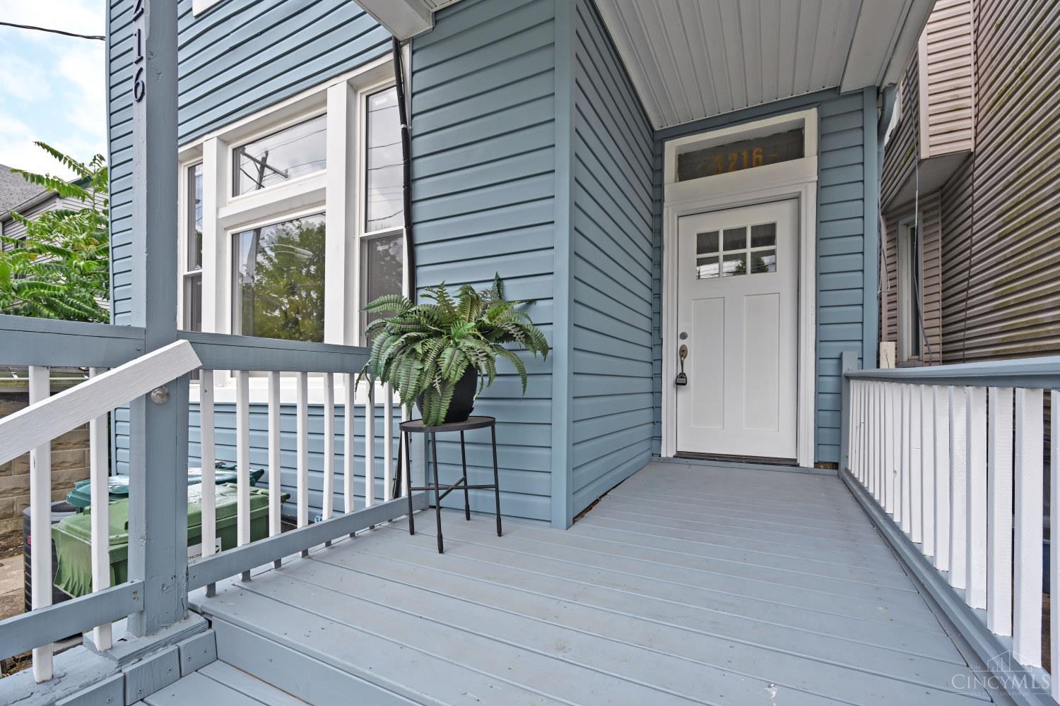 3216 Hackberry Street, Cincinnati, OH 45207 — photo 3