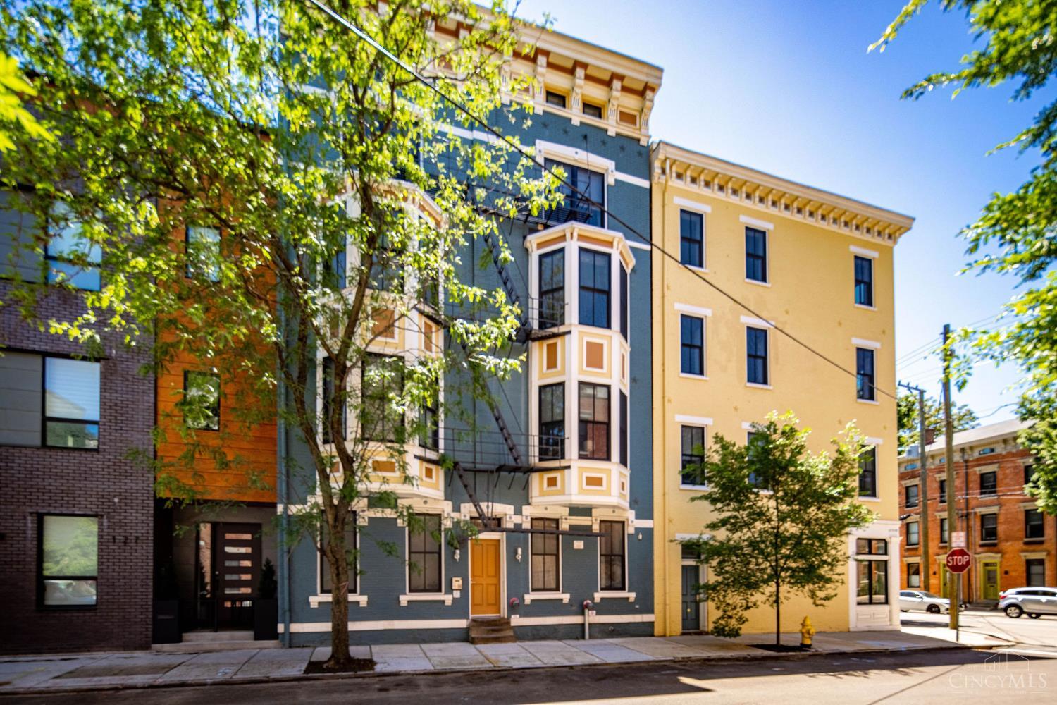 131 W Fifteenth Street — photo
