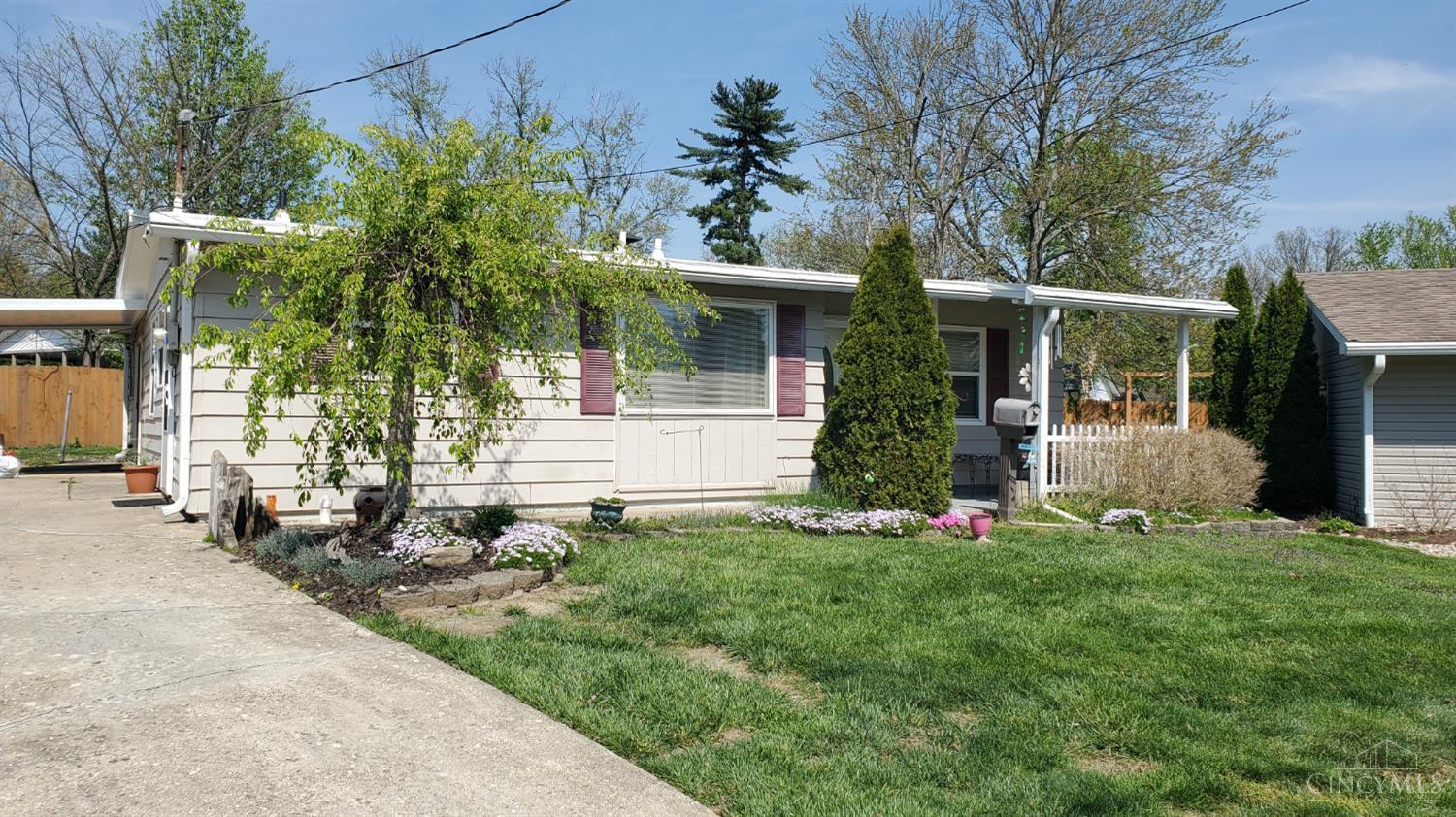 7 Apache Court — photo