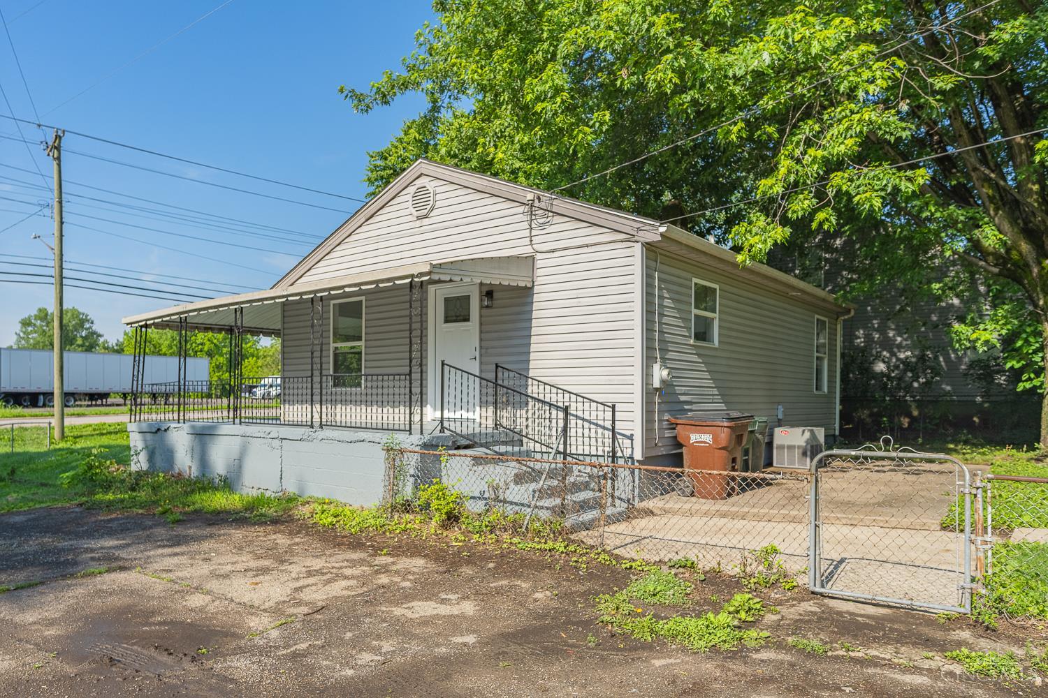 2213 Oxford State Road — photo