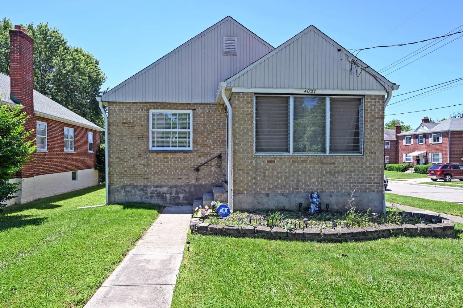4027 Smith Road, Cheviot, OH 45211 — photo 2