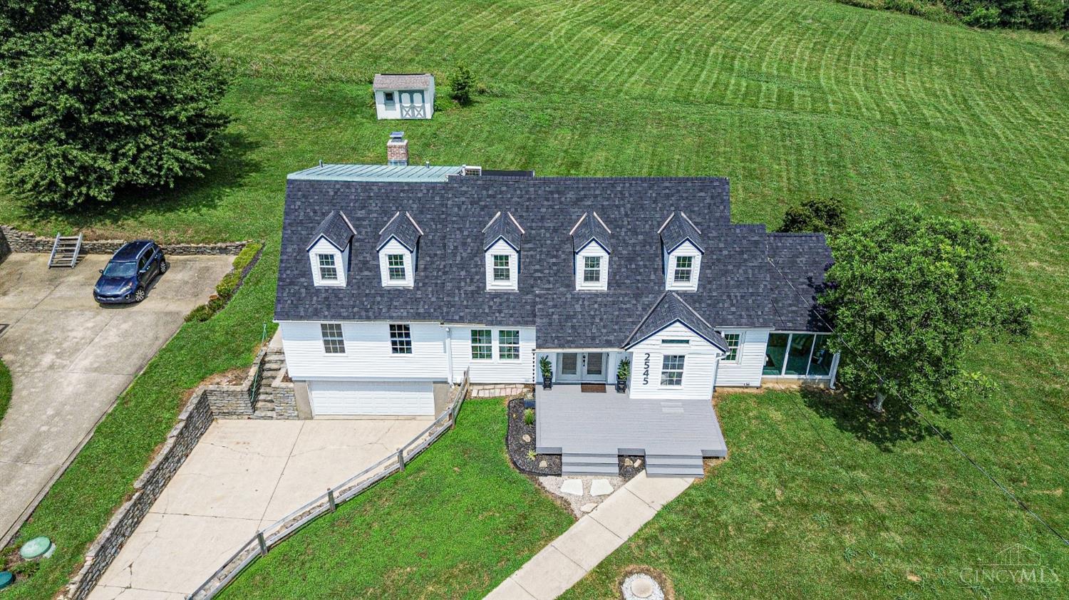 2545 Cliff Road — photo