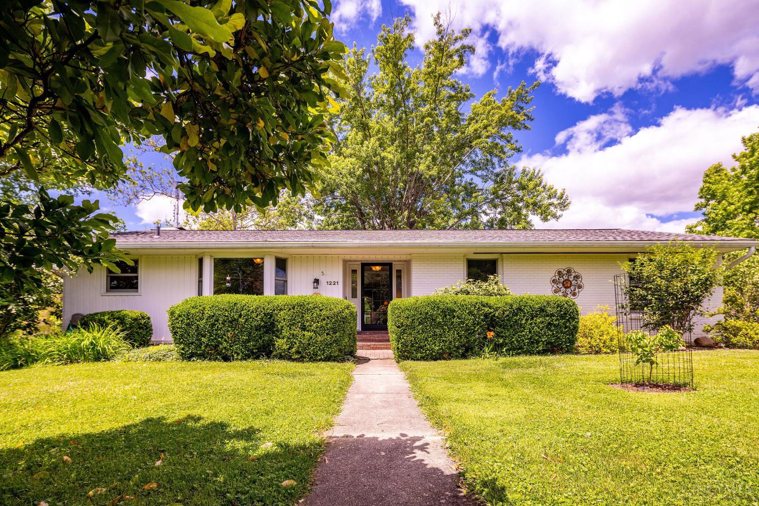 1221 Tollgate Drive — photo