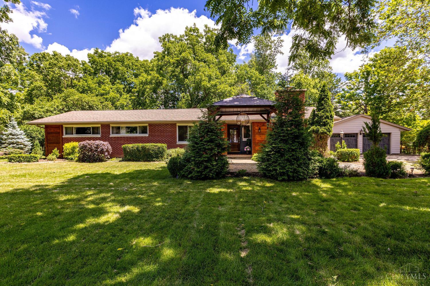 1001 Cedar Drive — photo