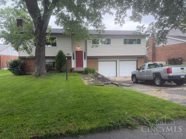 1934 W Kemper Road — photo