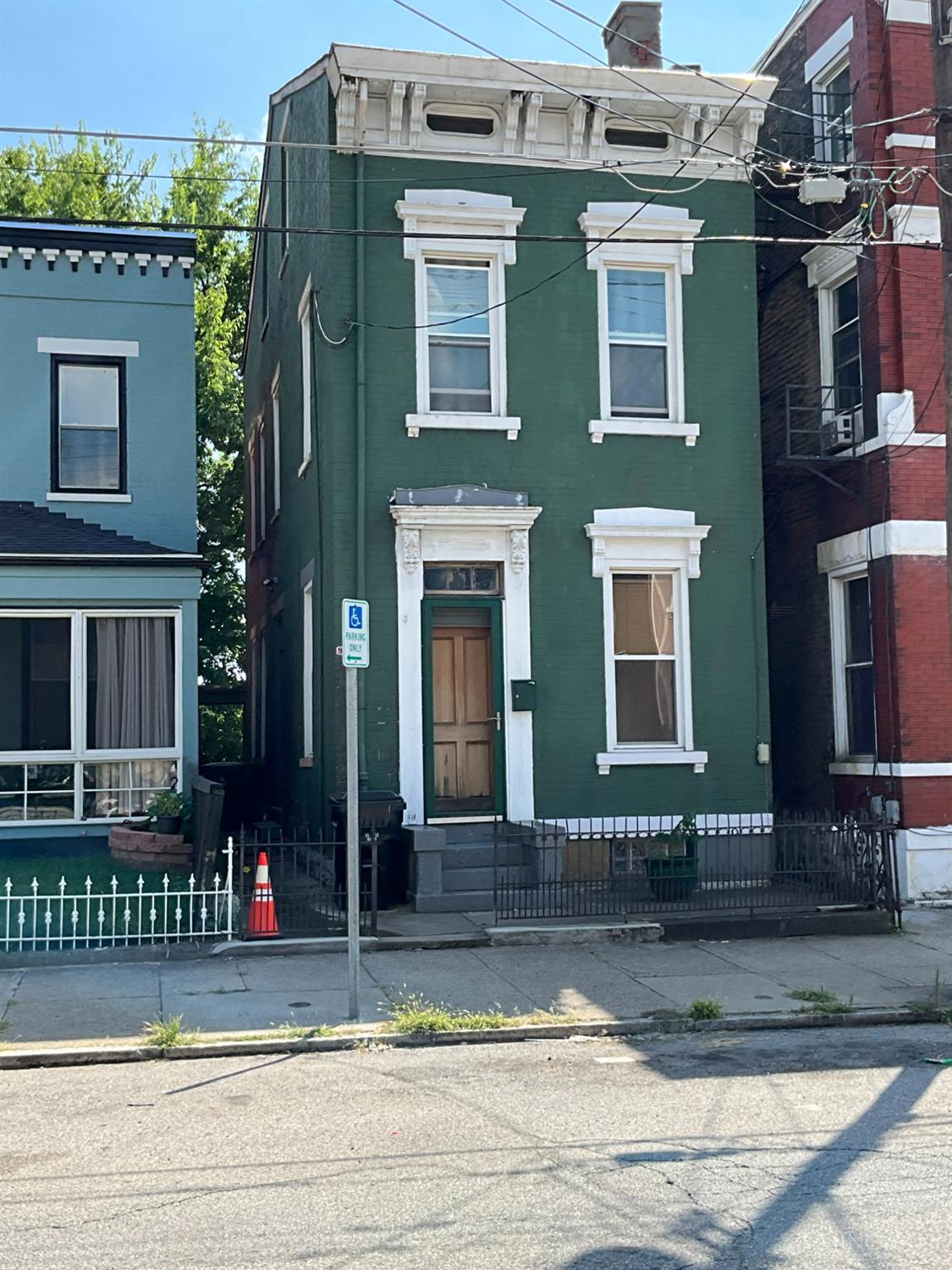 923 Findlay Street — photo