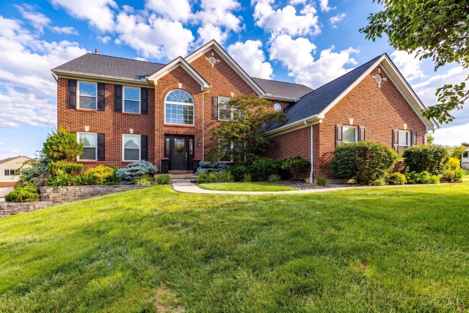 1261 Pond Ridge Circle — photo