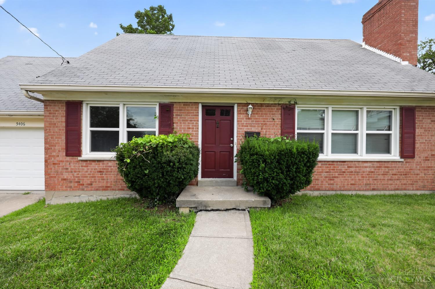 5406 Bluebird Lane — photo