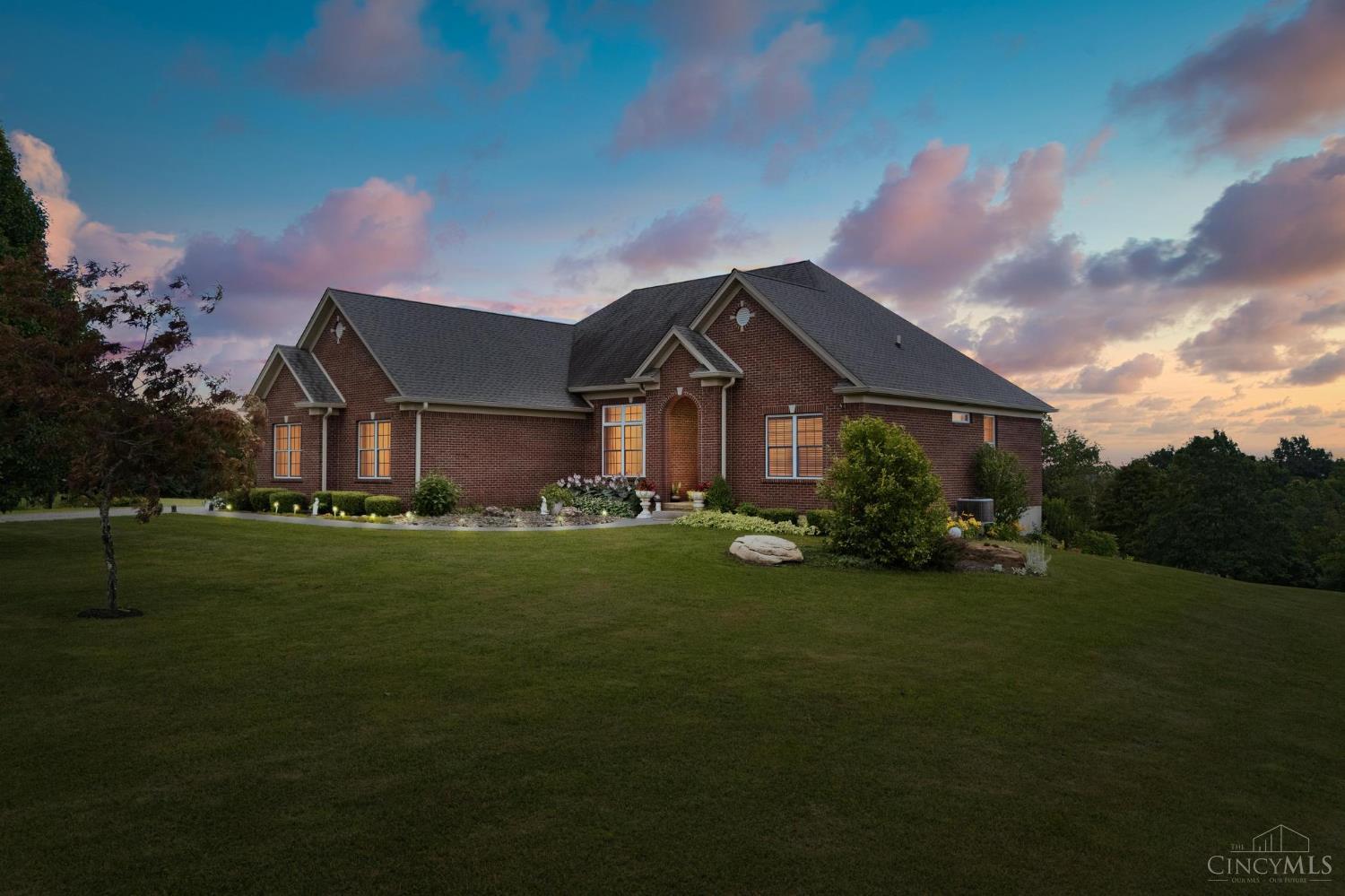 6880 Oak Ridge Road — photo