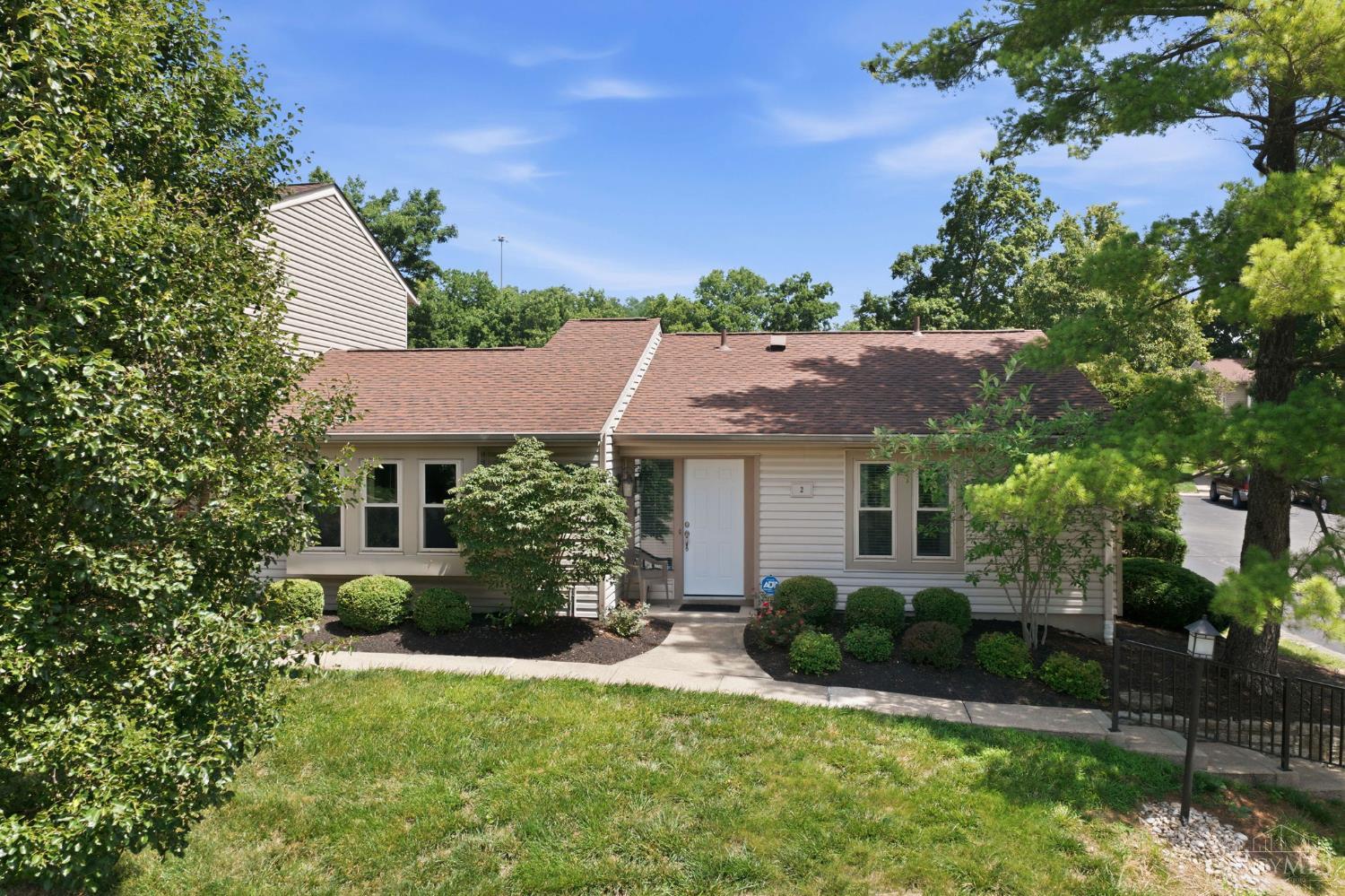 2 Boxwood Court — photo