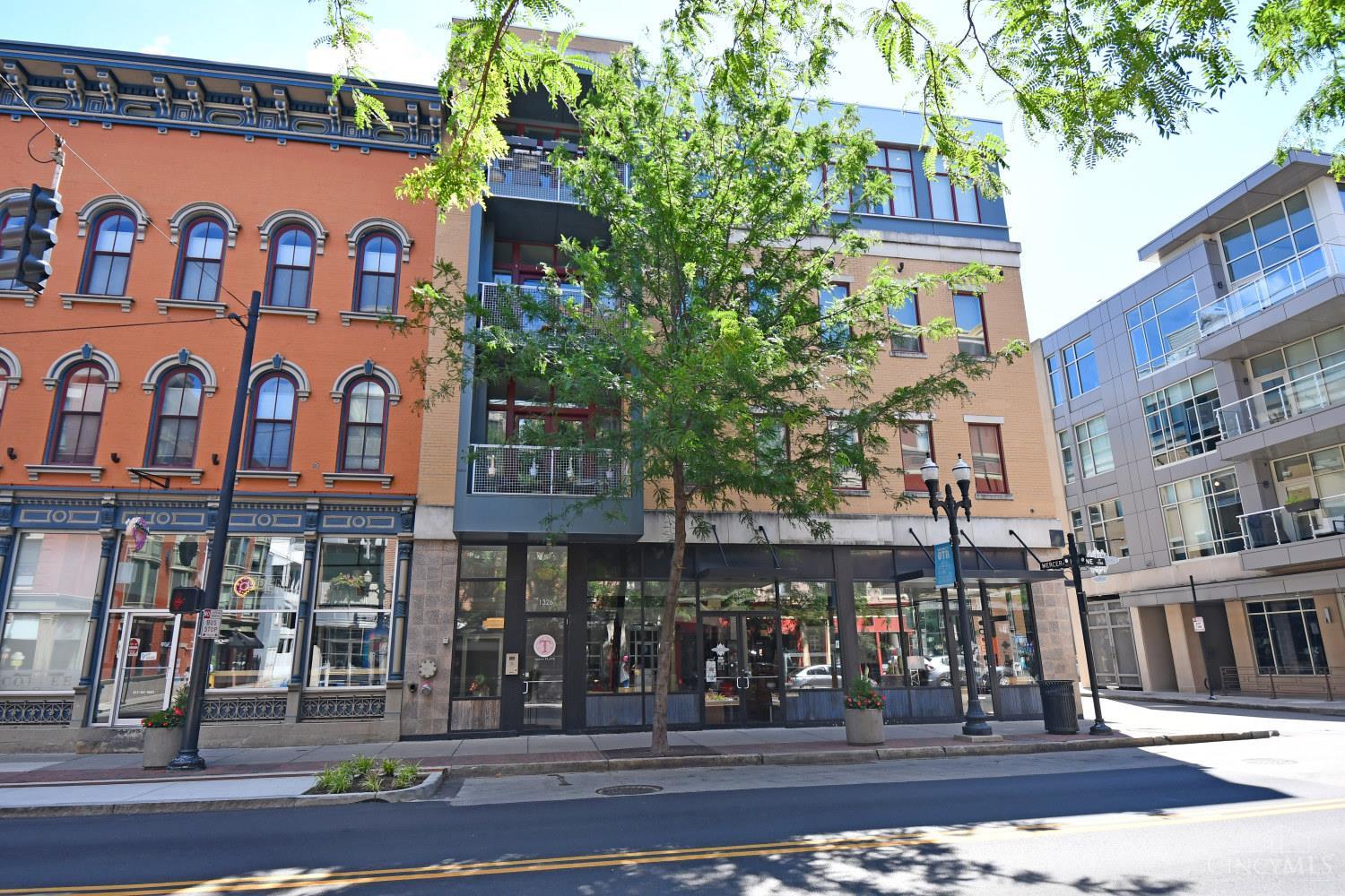 1326 Vine Street — photo