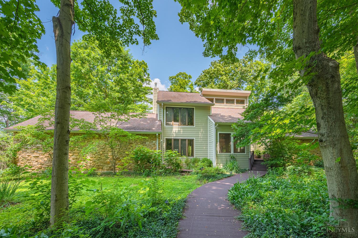 7 Laurelwood Drive — photo