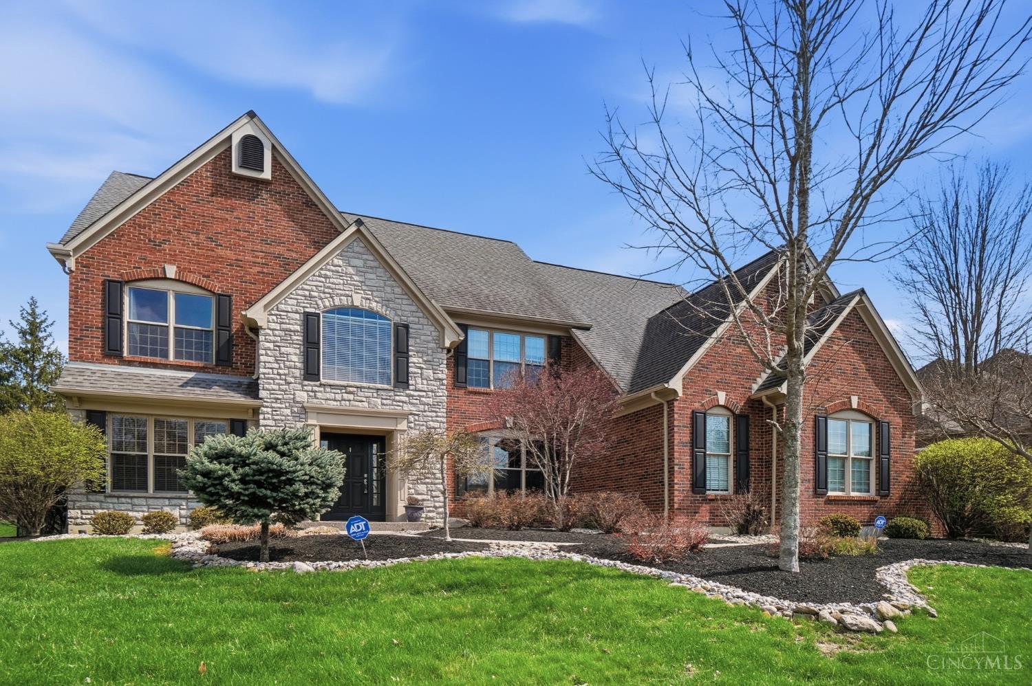 858 River Forest Drive — photo