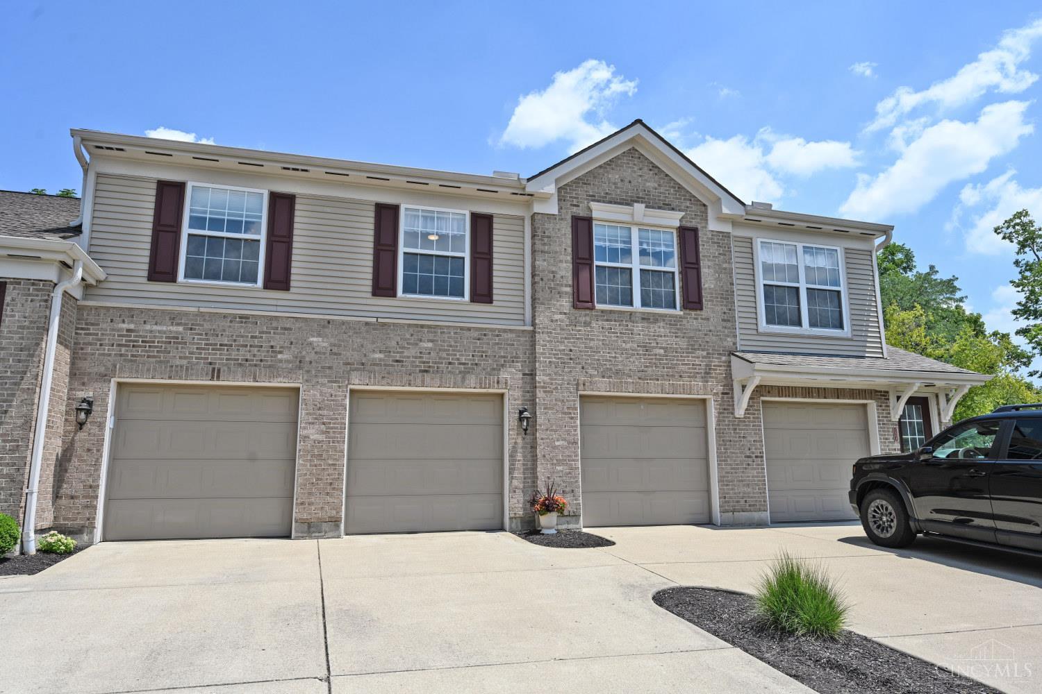 1064 Heritage Green Drive — photo