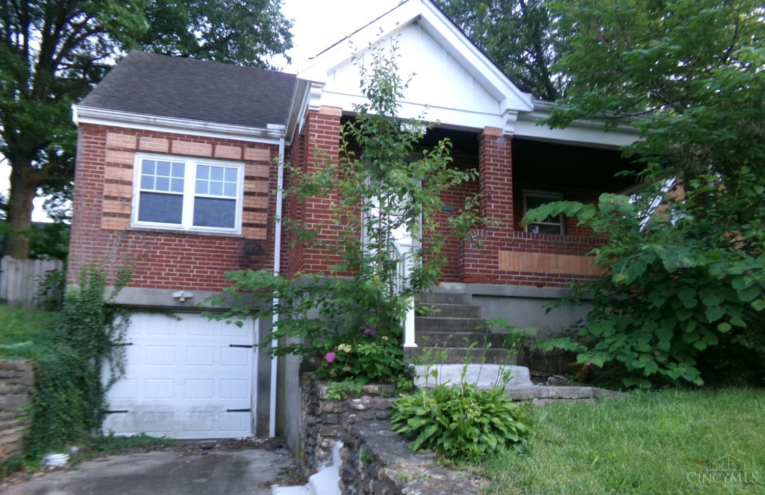 4309 St Martins Place — photo