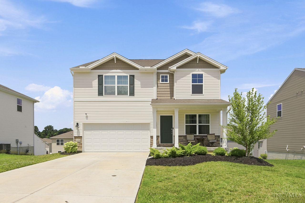 2424 Amelia Court — photo