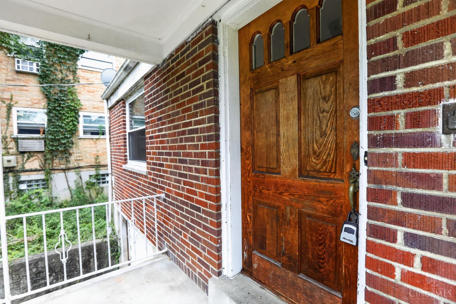 8243 Daly Road, Cincinnati, OH 45231 — photo 3