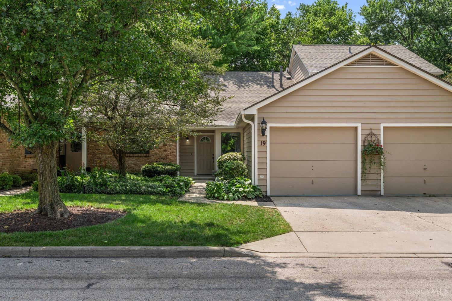 19 Evergreen Circle — photo