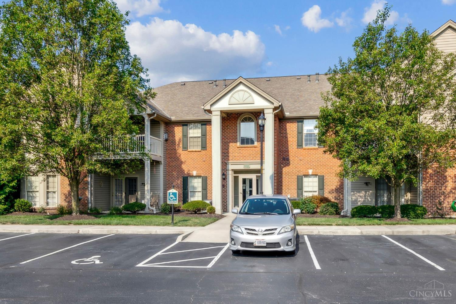 8021 Pinnacle Point Drive — photo