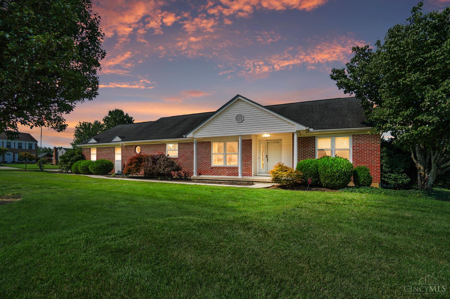 8255 Lakevalley Drive — photo