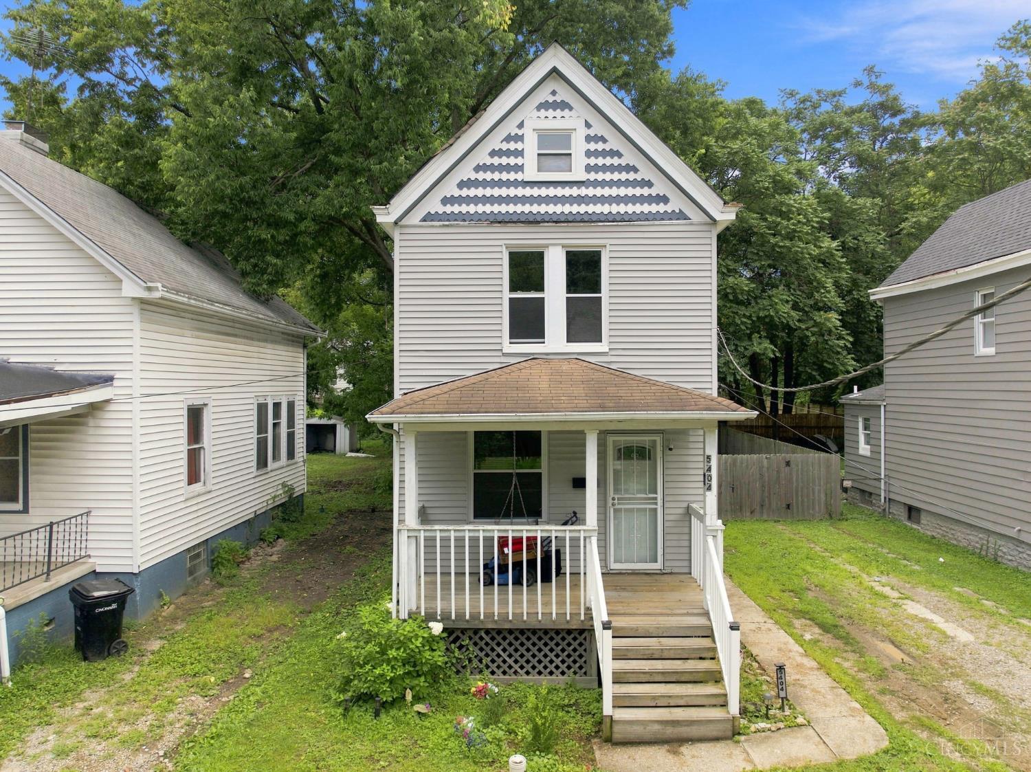 5404 Ravenna Street — photo