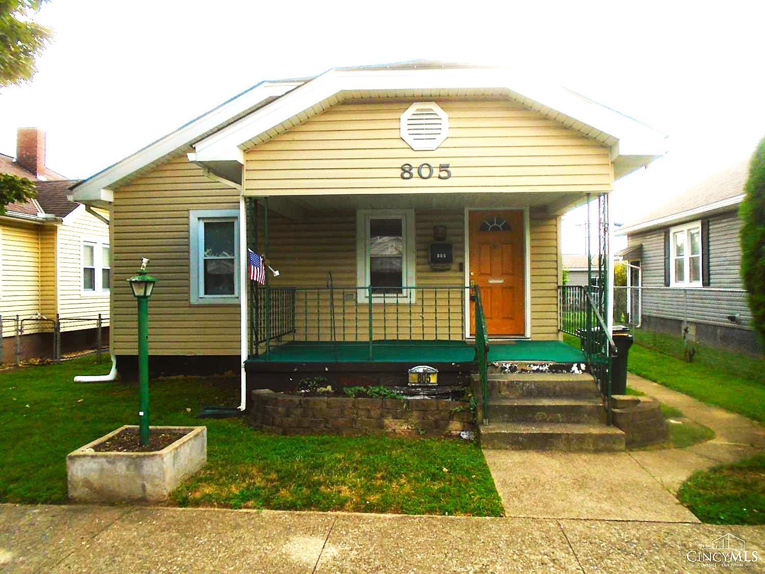 805 Chase Avenue — photo