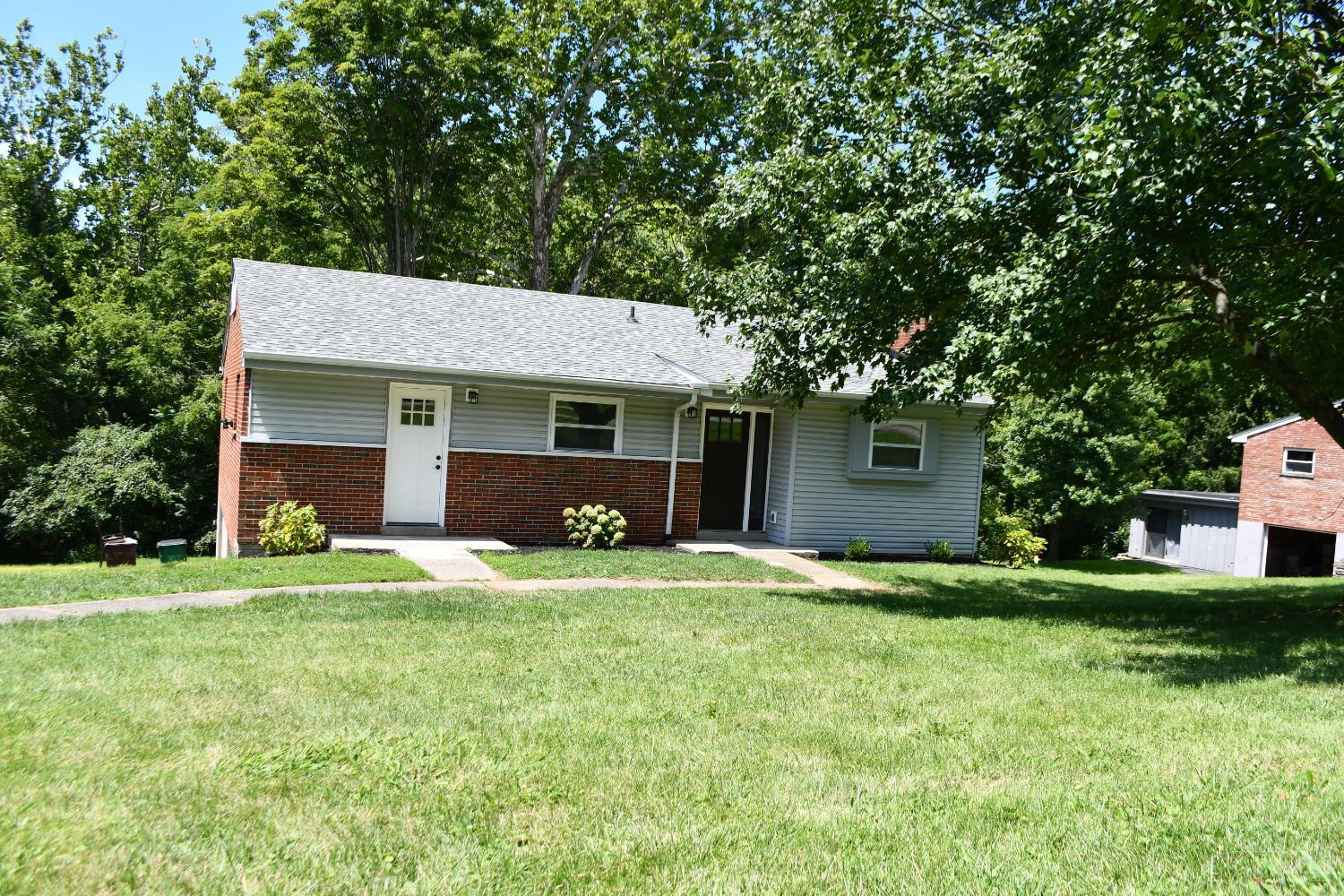 11733 Thistlehill Drive — photo