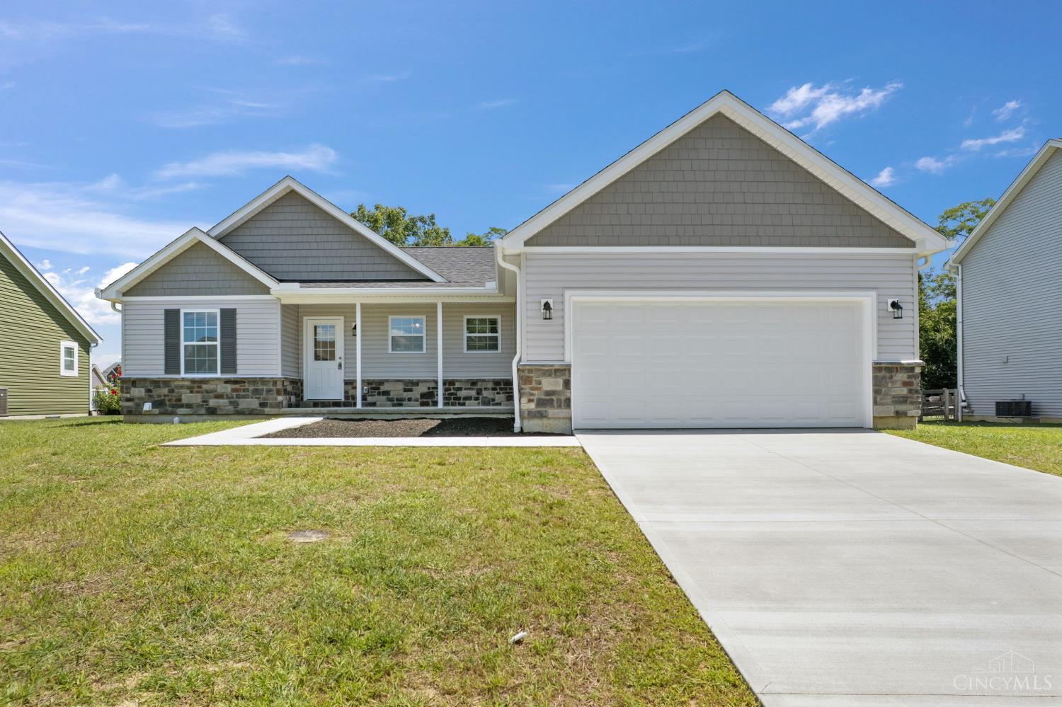 128 Kelly Drive — photo