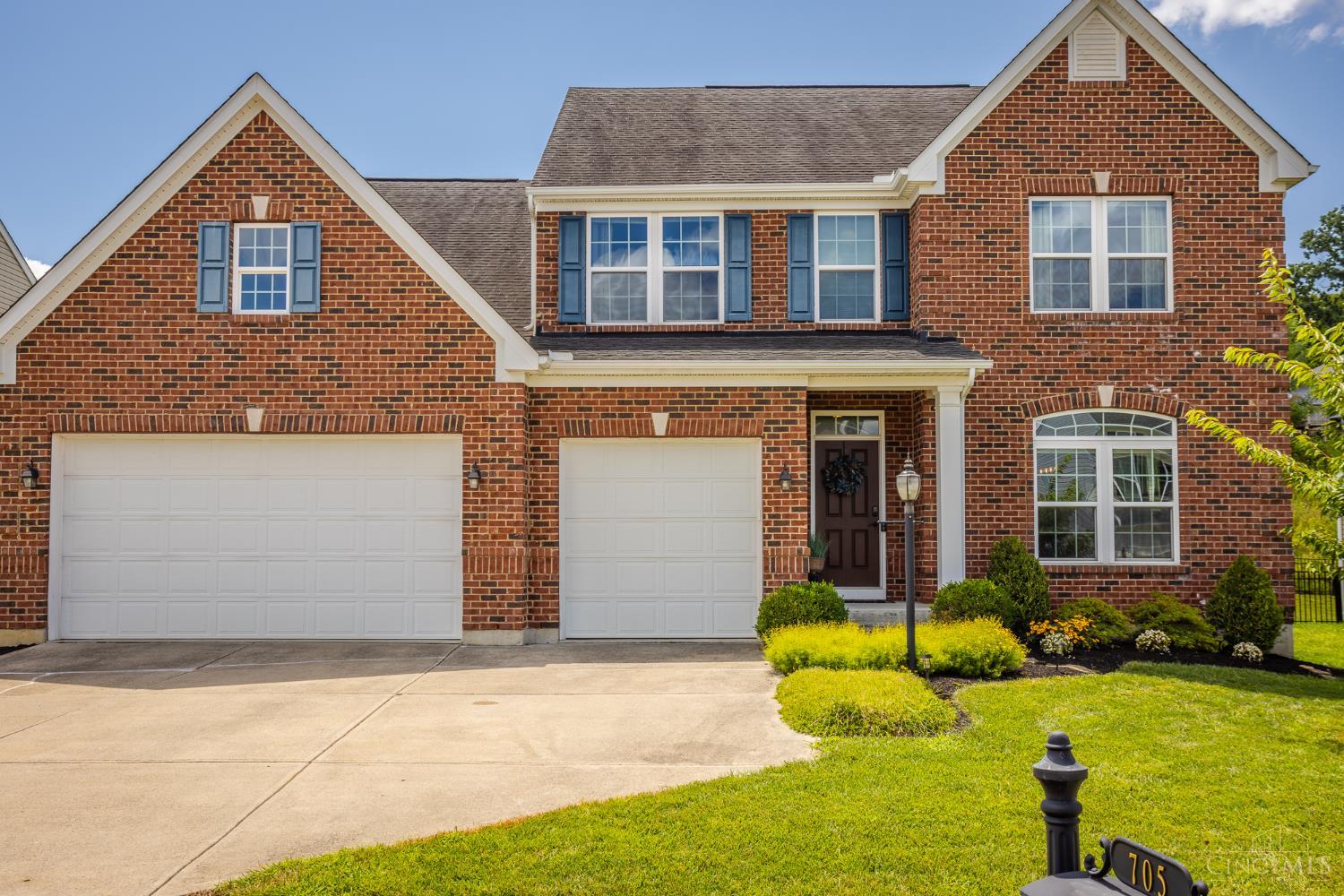 705 Lake View Drive — photo
