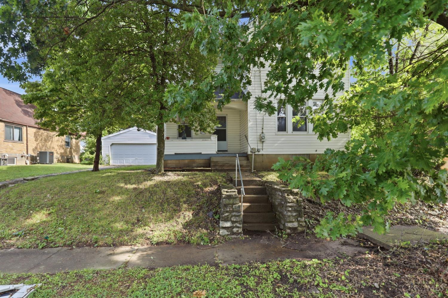 1530 Kinney Avenue — photo